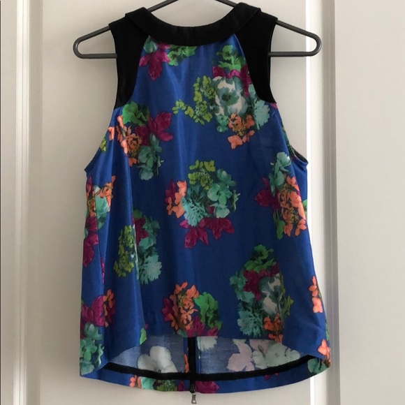 Anthropologie HD Paris floral top with zipper back - Picture 2 of 6
